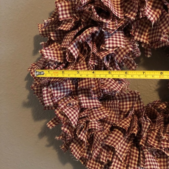 Handmade Rag Wreath - Picture 5 of 5